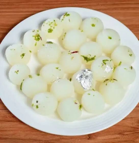 Rasbhari (The Sweet Shop)