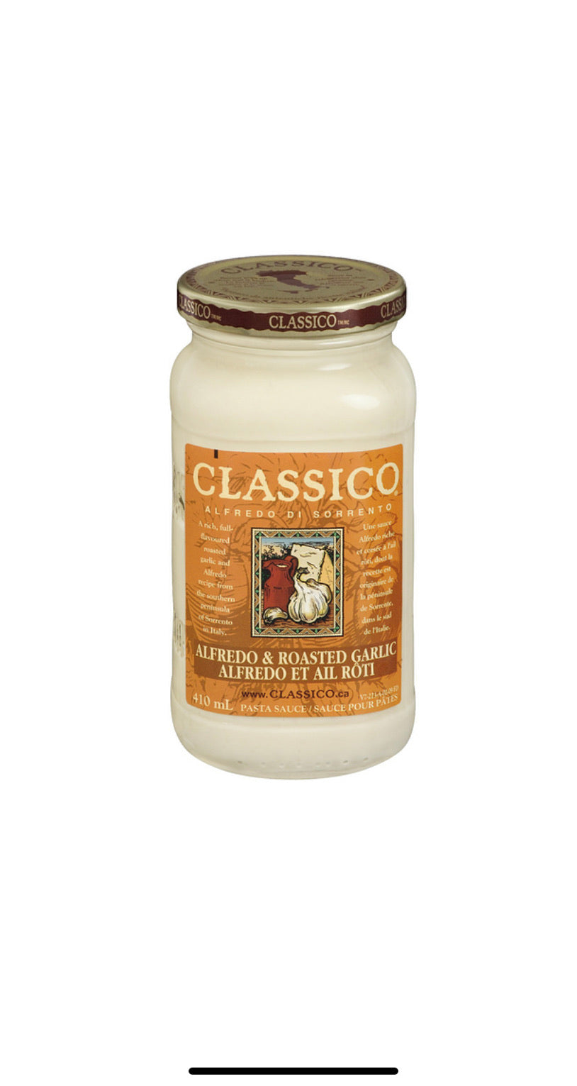 Classico Alfredo and roasted garlic pasta sauce 410 ml